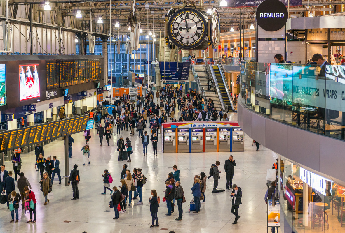 SB_856_London-Waterloo Station_05-scr